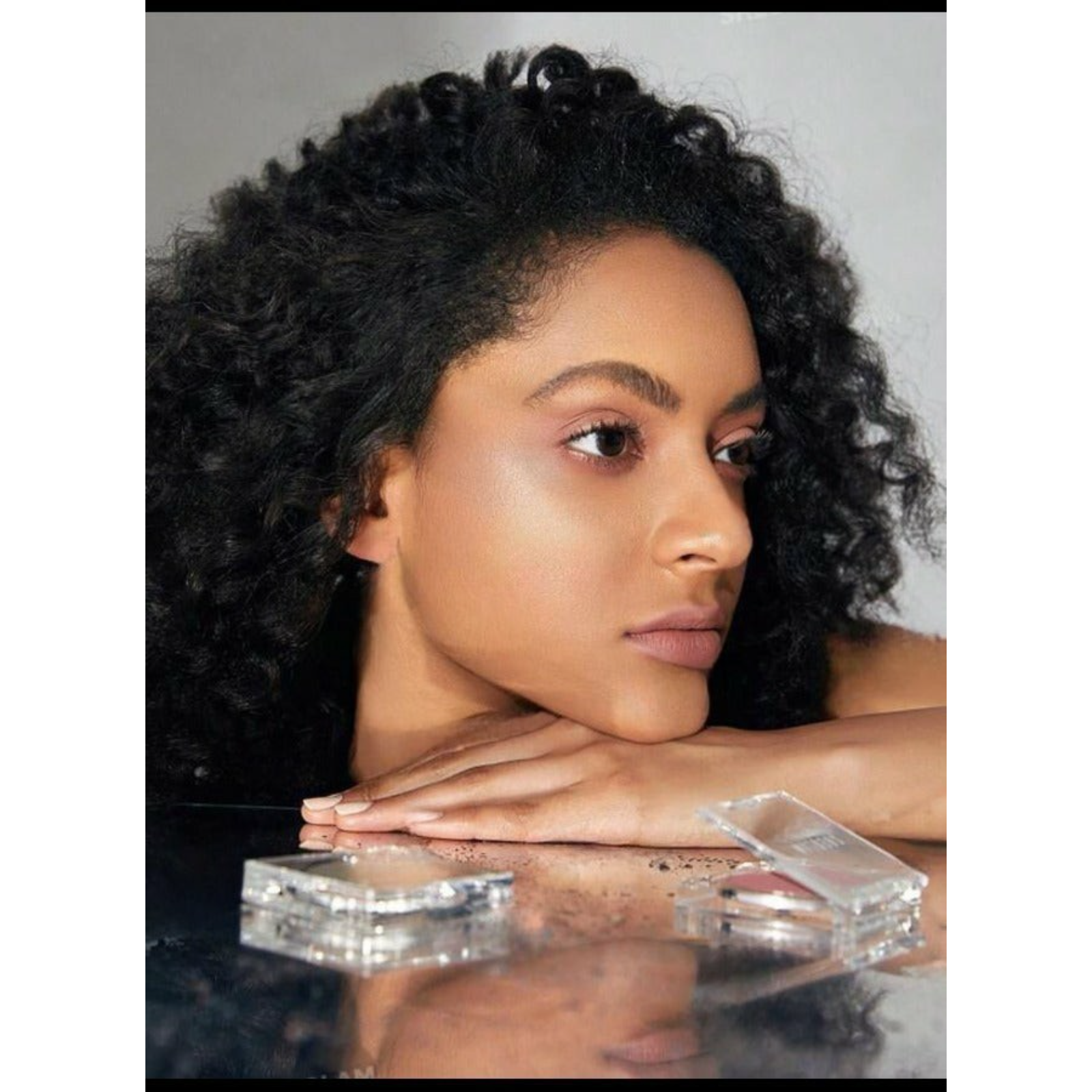 Sheglam Cosmic Crystal Mousse Highlighter Vanilla Skeye 5 Gm - ZaDa beauty